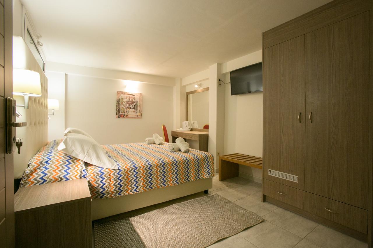 Life Port Hotel