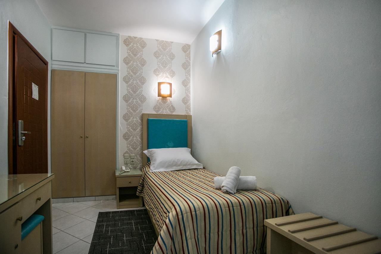 Life Port Hotel