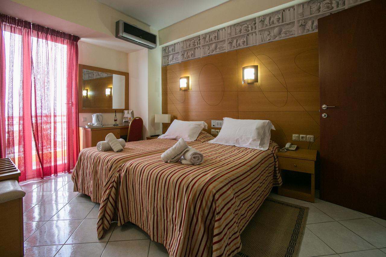 Life Hotel 3*